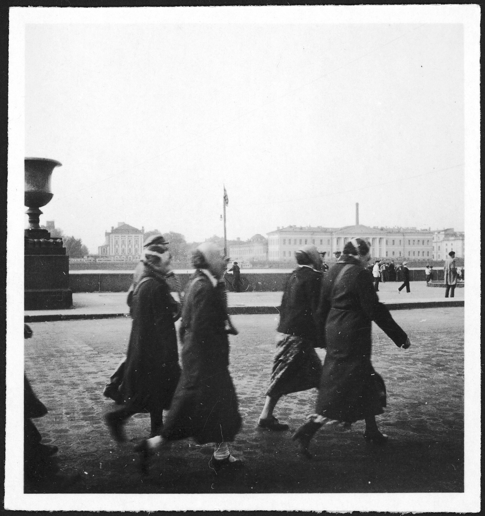 2048px CH NB Russland Leningrad Sankt Petersburg Gasmasken Annemarie Schwarzenbach SLA Schwarzenbach A 5 13 142